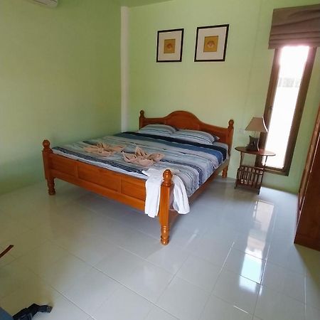 Lanta Lucky House Hotel Ko Lanta Buitenkant foto