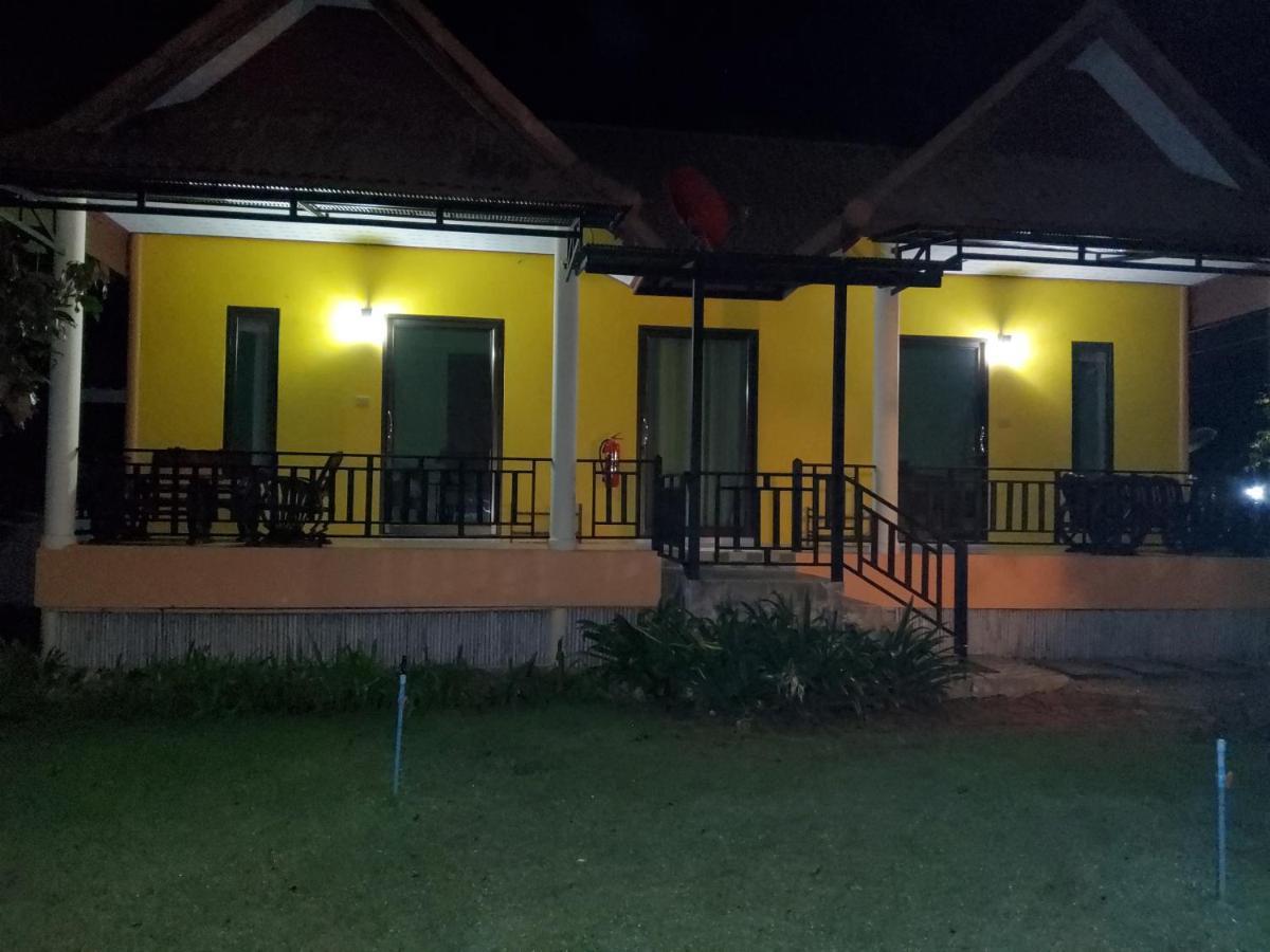 Lanta Lucky House Hotel Ko Lanta Buitenkant foto