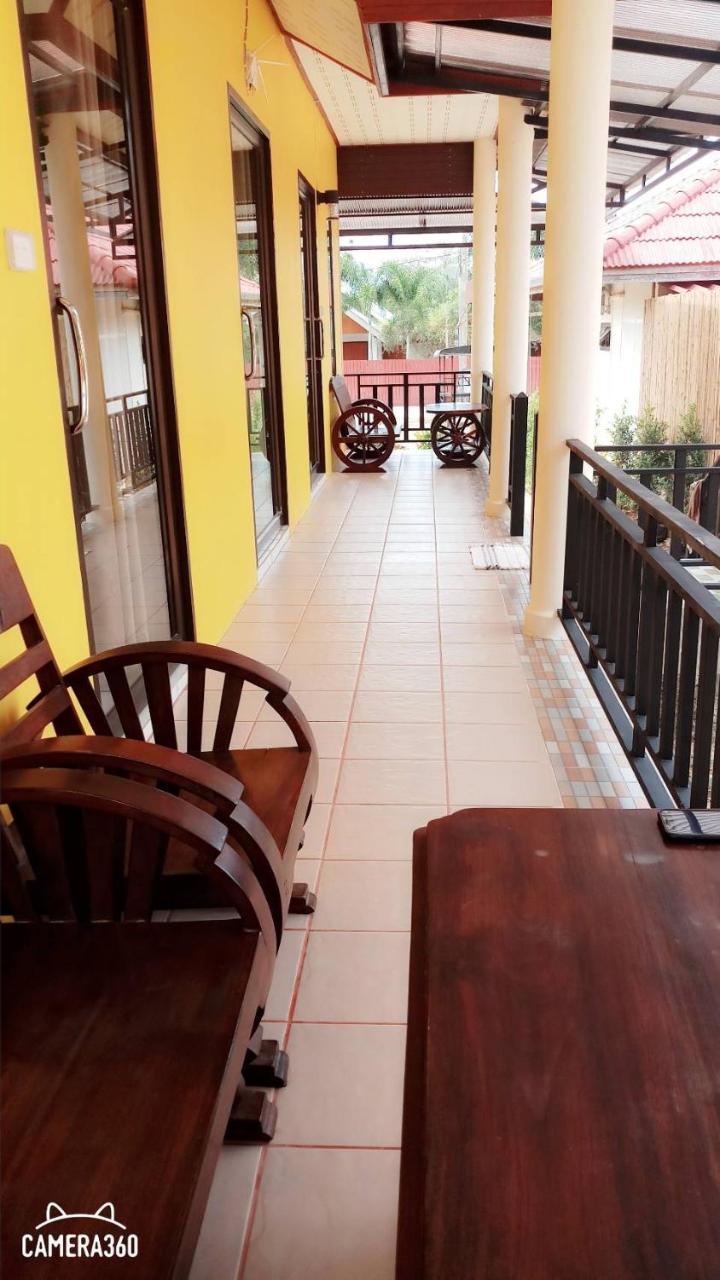 Lanta Lucky House Hotel Ko Lanta Buitenkant foto