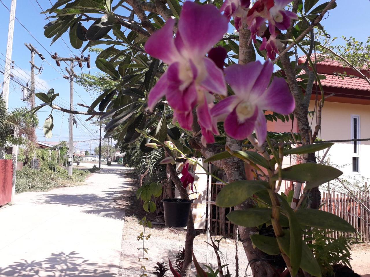 Lanta Lucky House Hotel Ko Lanta Buitenkant foto