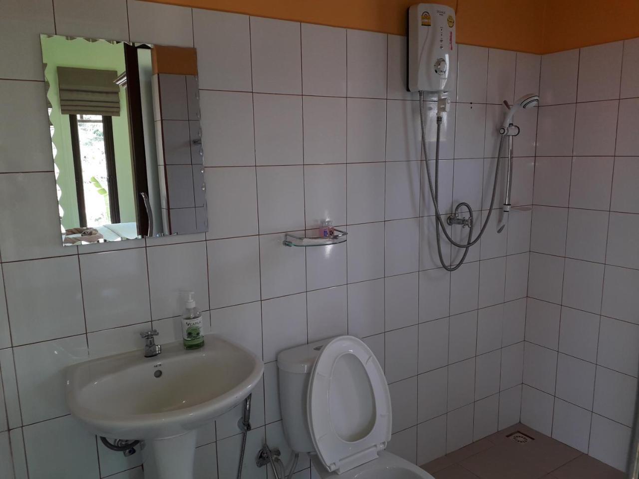 Lanta Lucky House Hotel Ko Lanta Buitenkant foto